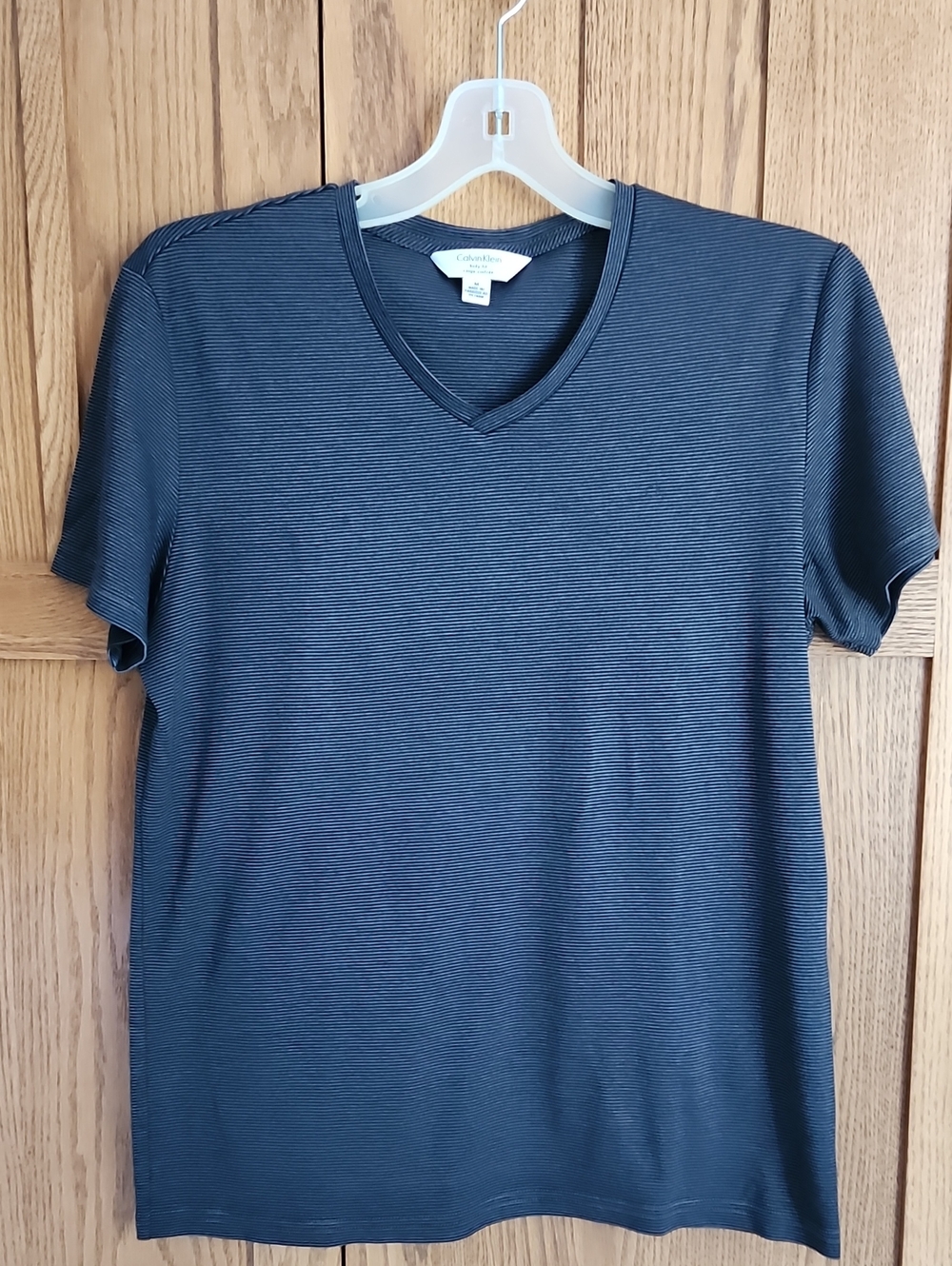 Calvin Klein Men's Short Sleeve V-Neck Tee